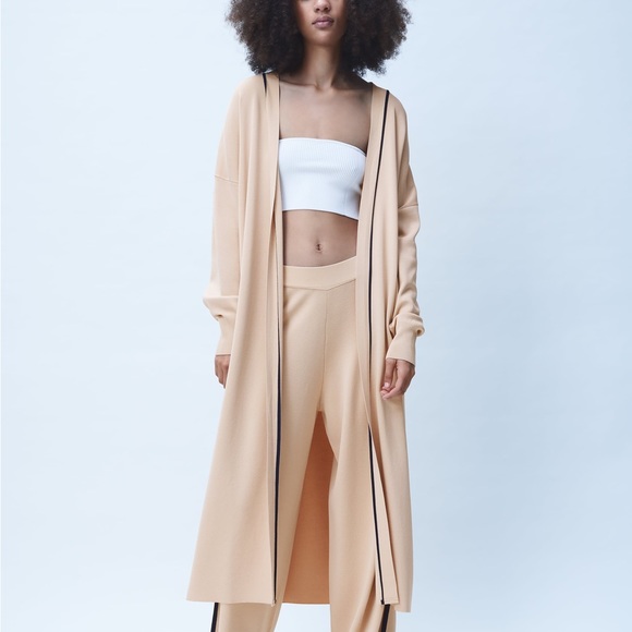 Zara Sweaters - NWT. Zara Beige Long Knit Robe/Cardigan with Belt. Size L